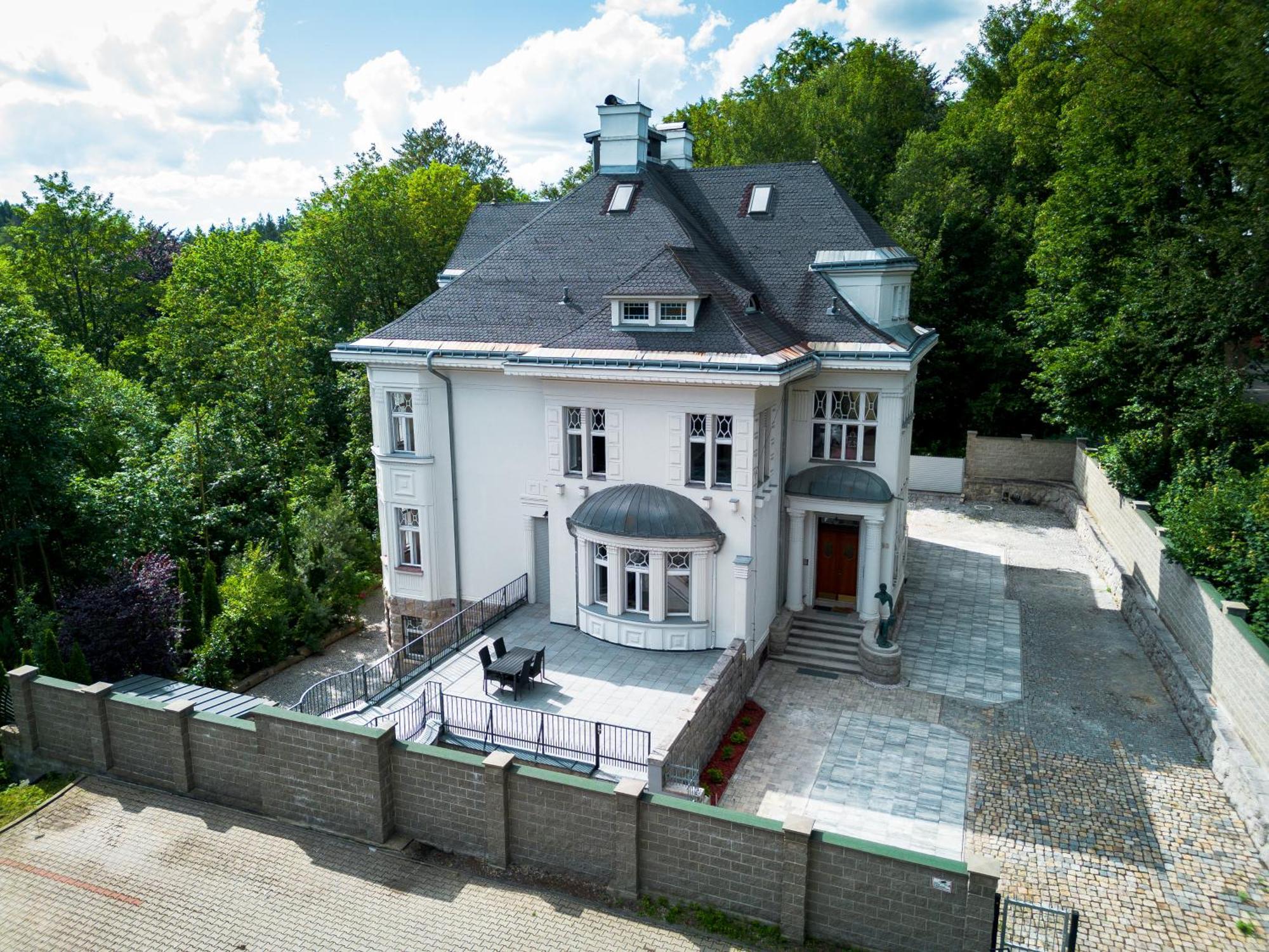 Ertlova Vila Jablonec nad Nisou Exterior photo
